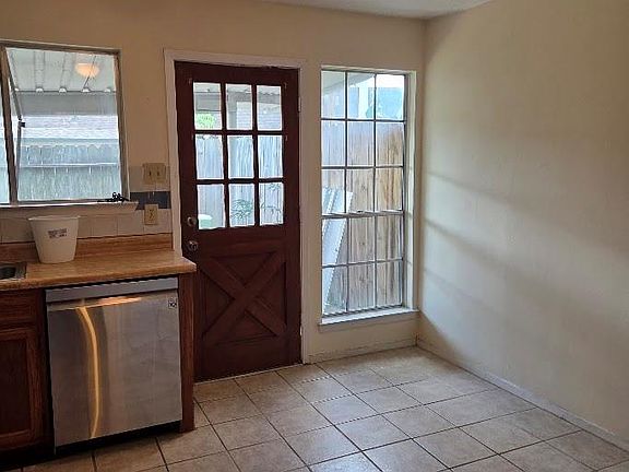 4th image of 19507 Munsey Ct