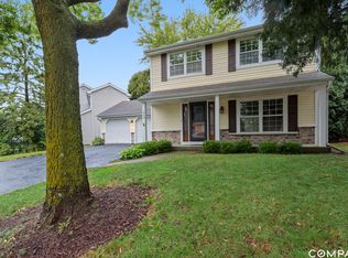 642 White Ct, Gurnee, IL 60031