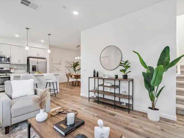 5407 Sand Arch Ln #210, San Diego, CA 92154