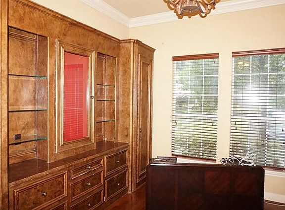 4th image of 5064 Cedar Creek Dr