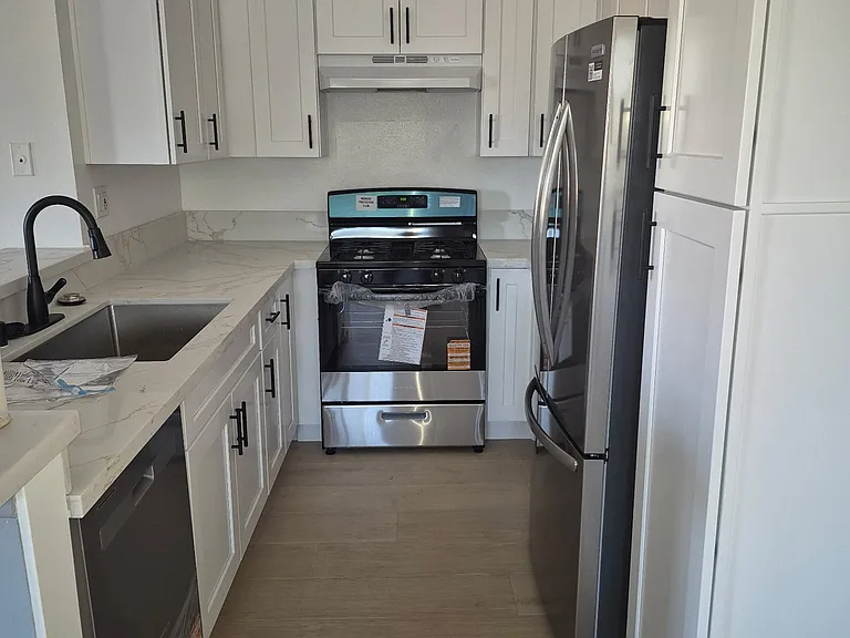 14831 Sherman Way #2 — Photo 1