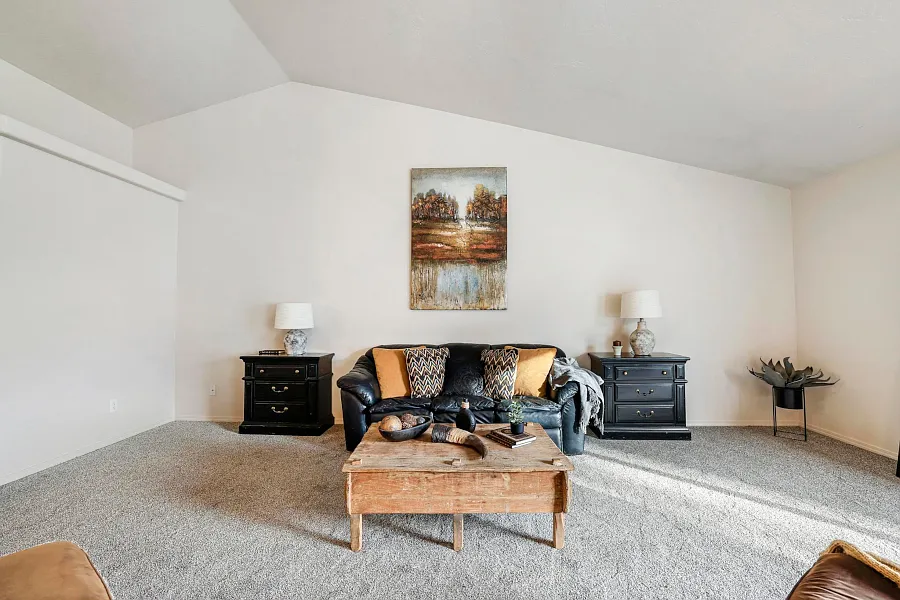 3 bed, 1666 sqft, $2,175 — Photo 3