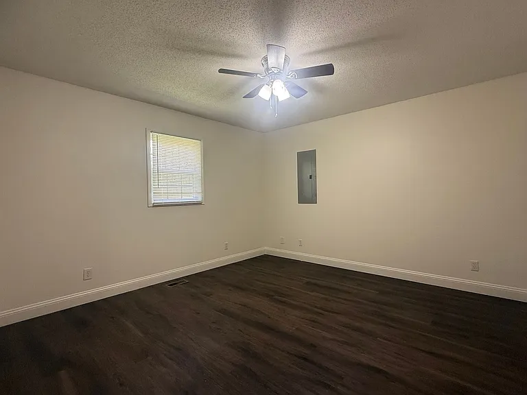 1541 Southside Rd — Photo 16