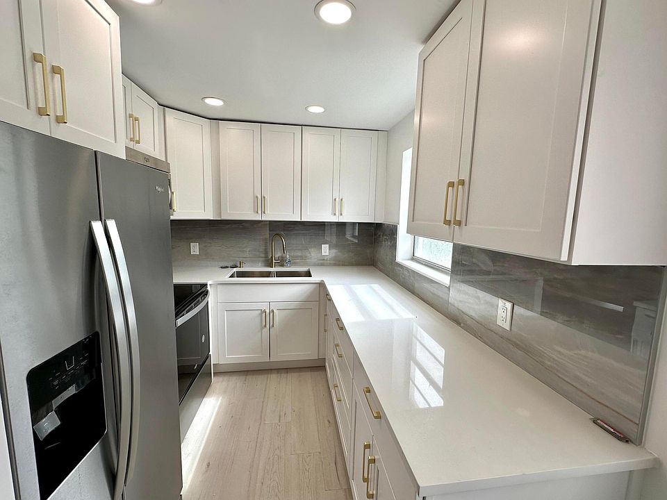 1st image of 121 Sheffield F