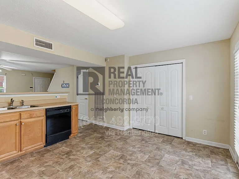 6066 Sagi Cir — Photo 10