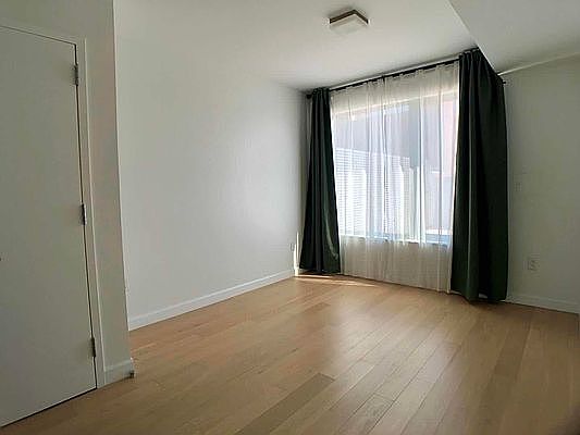1st image of 138-35 39th Ave APT 4E
