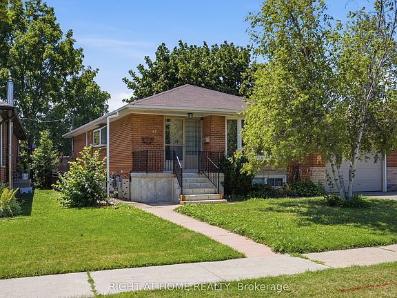 2nd image of 45 Faversham Cres