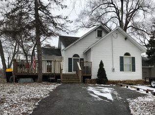 8080 Ridgeway Dr, Burlington, WI 53105