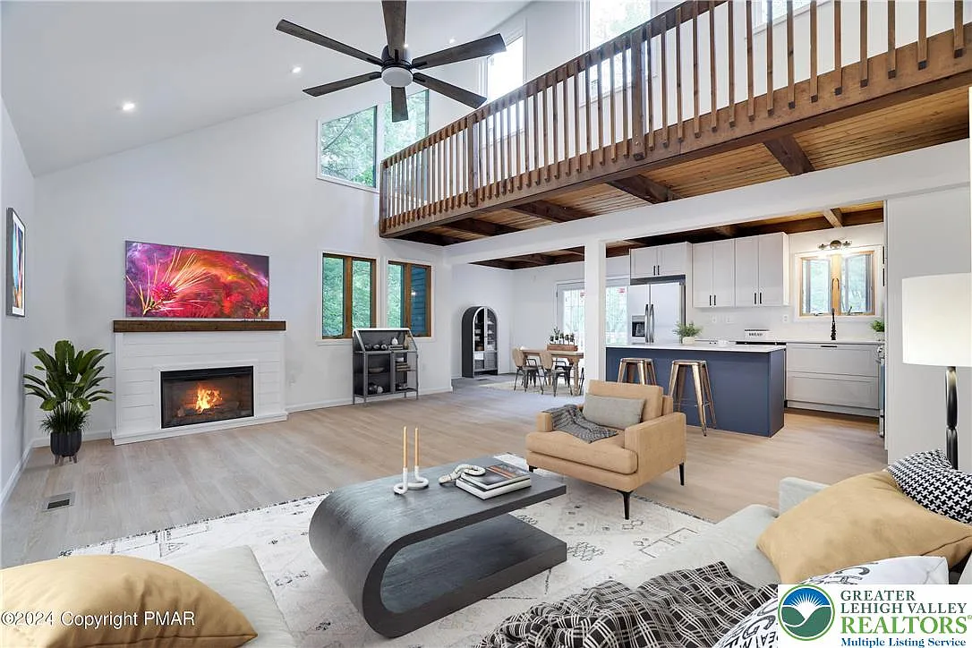 4 bed, 2684 sqft, $3,000 — Photo 2