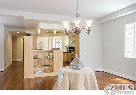 5th image of 1220 1st St Unit 205