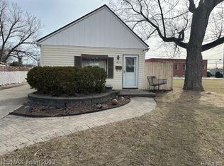 1819 Goddard Rd, Lincoln Park, MI 48146