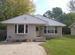 408 N Emily St, Ludington, MI 49431