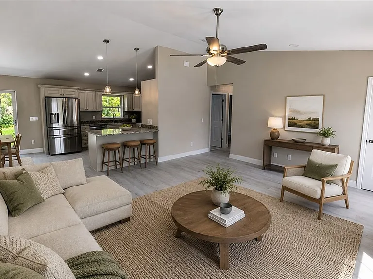 7708 N Paris Dr — Photo 3
