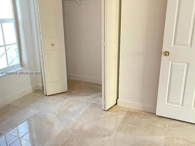 8784 SW 213th Ln — Photo 7