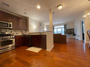 422 Carson Ter #422, Huntingdon Valley, PA 19006