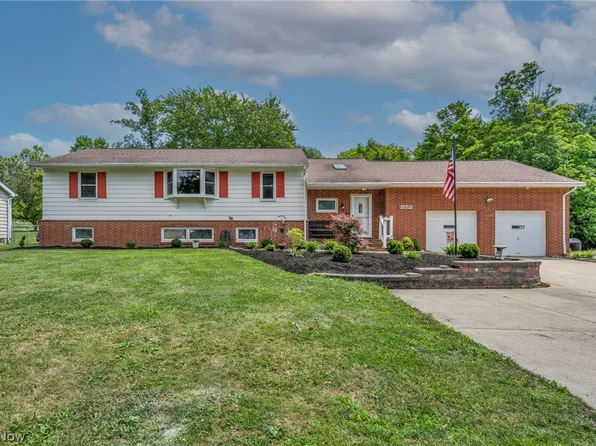 1553 S Carpenter Rd, Brunswick, OH 44212