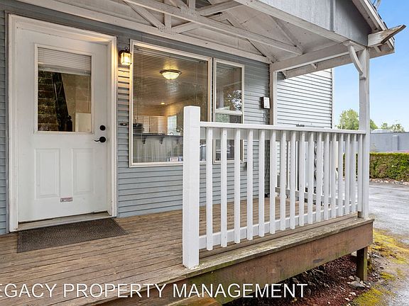 4th image of 10033 N Lombard St #10033
