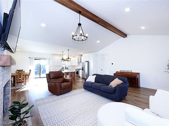 2nd image of 258 Friendly Acres Rd