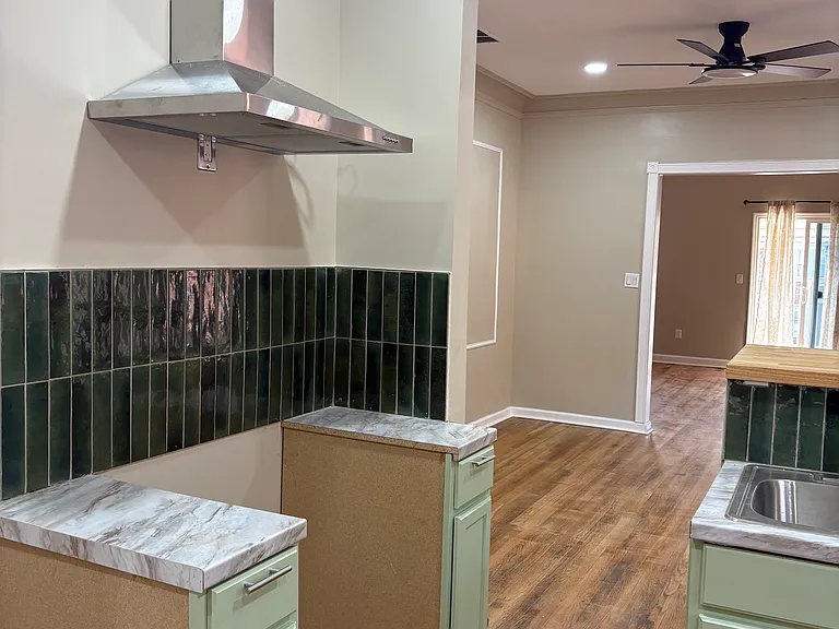 2536 Calvert St #2 — Photo 16