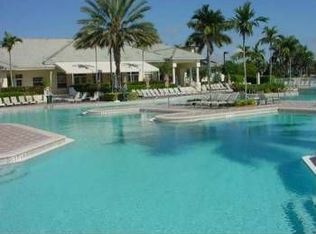 1066 Bluewood Ter, Weston, FL 33327