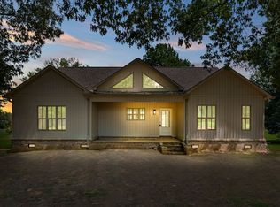 324 Fisherdale Dr, Decaturville, TN 38329