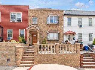 6146 56th St, Maspeth, NY 11378