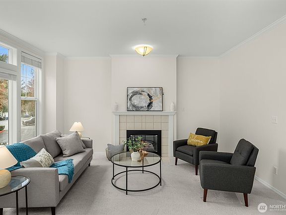 4th image of 2248 Newport Way NW