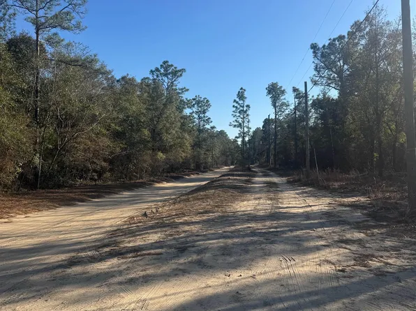 Merry Robin Rd, Tallahassee, FL 32310