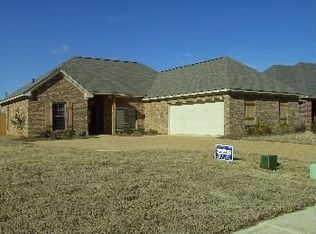 103 Harvey Cv, Canton, MS 39046