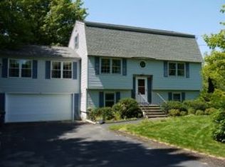 178 Whitehall Rd, Hooksett, NH 03106