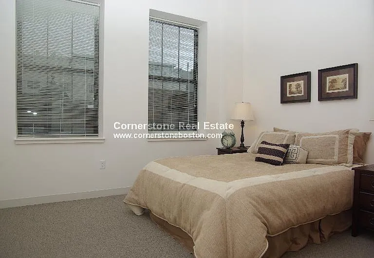 405 Washington St #501 — Photo 4