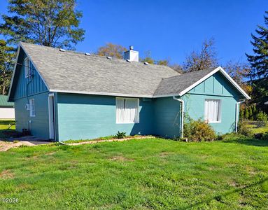 144 SE Egbert Ave, Siletz, OR, 97380