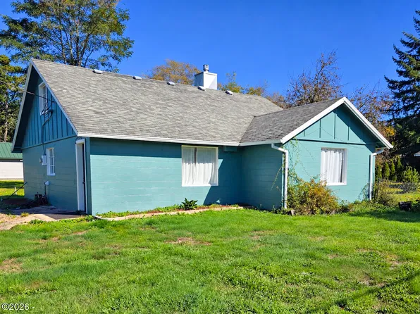 144 SE Egbert Ave, Siletz, OR 97380