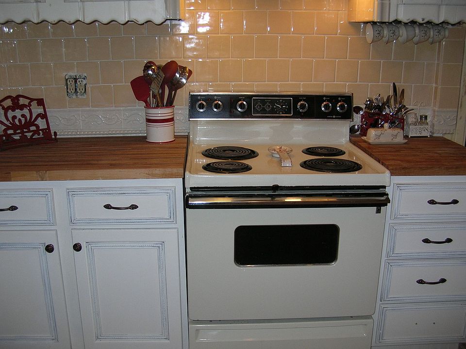 1st image of 3804 1st St