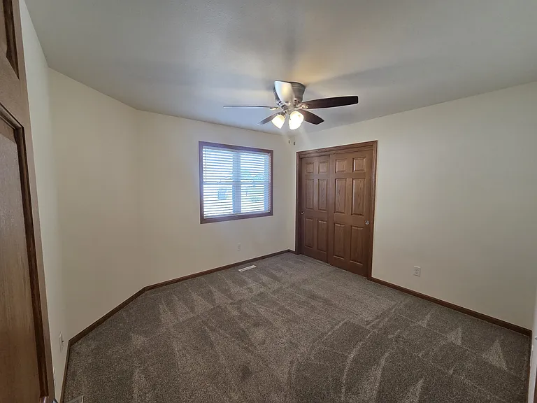 3838 W Tripp Rd — Photo 10