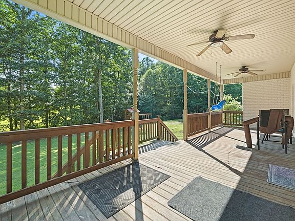 4th image of 774 Wilson Ln