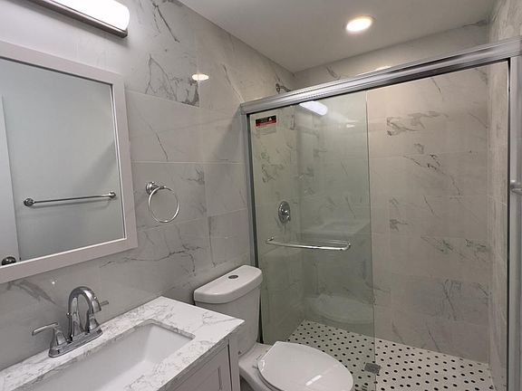 2nd image of 410 Park Ave APT 3