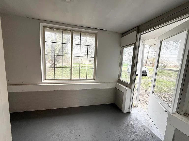 20500 McKishnie St — Photo 4