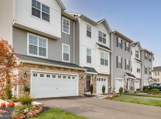 13 Aviary Rd, West Deptford, NJ 08086