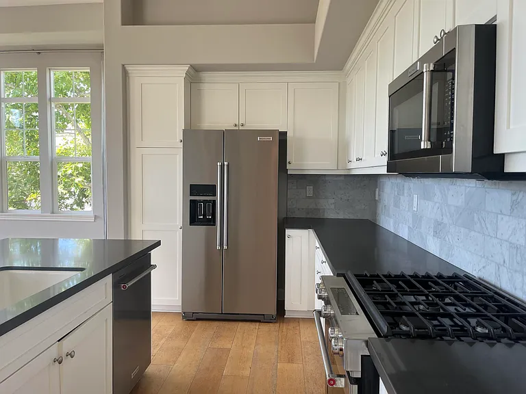 7801 Whimbrel Ln — Photo 8