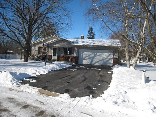 1st image of 774 Kingston Ct