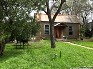 618 5th St, Comfort, TX 78013