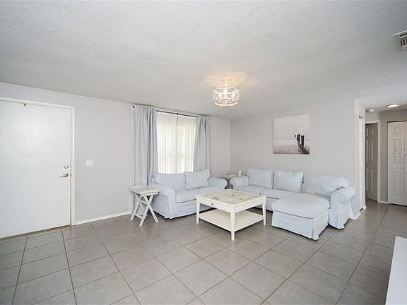 4th image of 23336 Abrade Ave