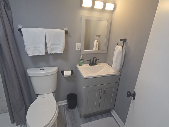 3rd image of 12300 W 67th St