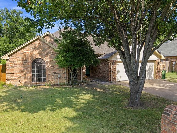 3rd image of 7732 Sagebrush Ct N