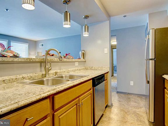 4th image of 3620 Sherbrooke Cir APT 101