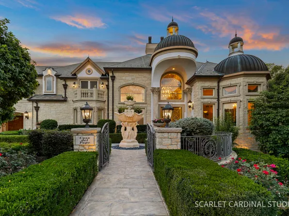 51 Ford Ln, Naperville, IL 60565