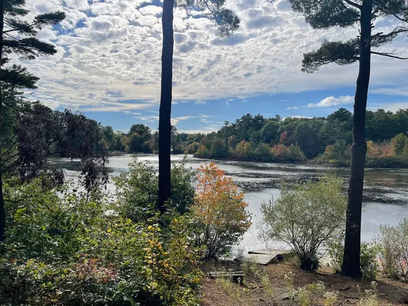 96 Lake Shore Dr, Duxbury, MA 02332