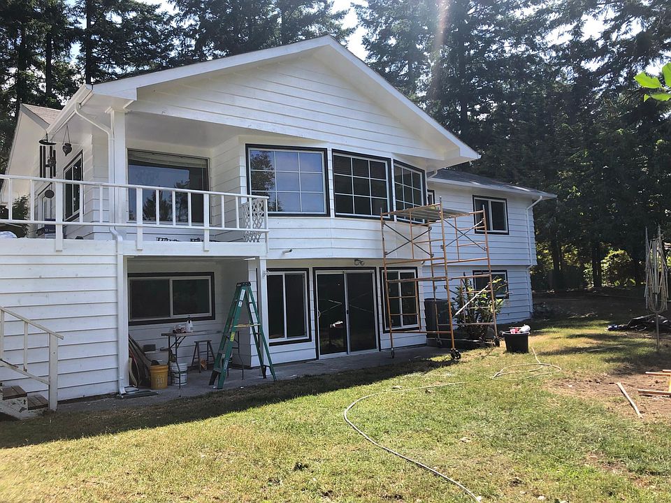 2nd image of 1117 Ridge St SE