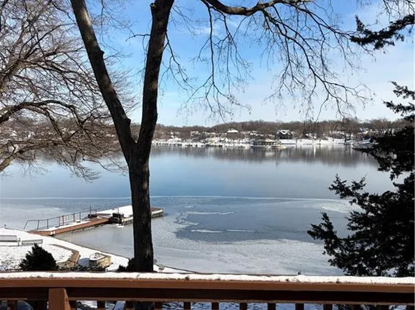 7711 NW Westside Dr, Weatherby Lake, MO 64152